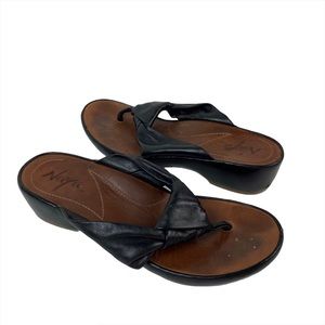 Naya Eastlake Black Leather Thong Sandals 9M